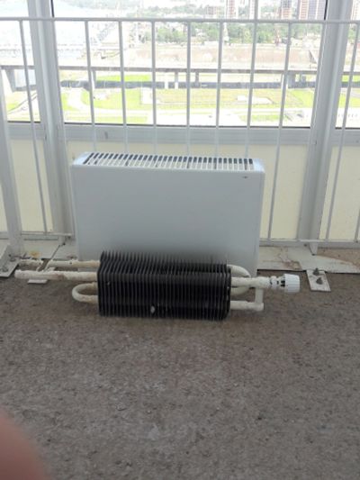 Лот: 16334198. Фото: 1. Батарея радиатор конвектор с новостройки... Радиаторы отопления, полотенцесушители