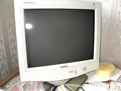 Лот: 1146779. Фото: 1. Монитор Philips. ЭЛТ-мониторы