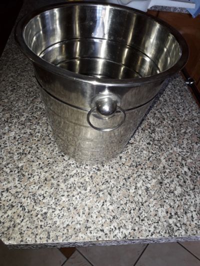 Лот: 14280038. Фото: 1. Современное ведёрко для льда. Предметы сервировки