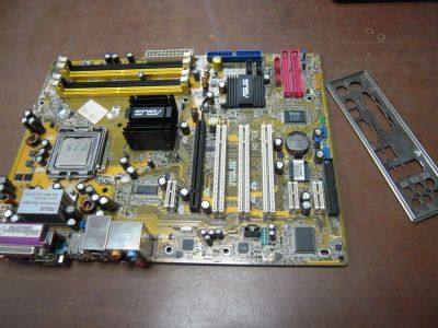 Лот: 5733448. Фото: 1. Плата материнская 775 ASUS P5LD2... Материнские платы