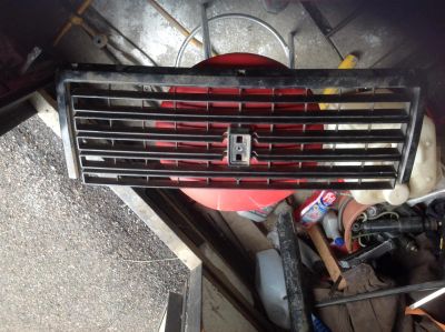 Лот: 5760315. Фото: 1. Рещетка радиатора. Кузов