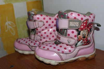 Лот: 4501352. Фото: 1. Сапожки осенние Минни 30. Сапоги