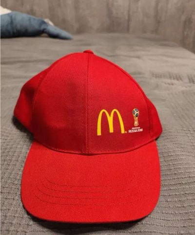 Лот: 20316682. Фото: 1. Лимитированная кепка McDonald... Головные уборы