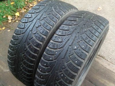 Лот: 10408315. Фото: 1. 185/65/R15 - пара Nokian Hakkapeliitta... Шины