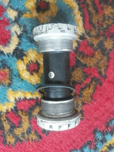 Лот: 5568336. Фото: 1. Каретка велосипедная Shimano SM-BB70. Запчасти