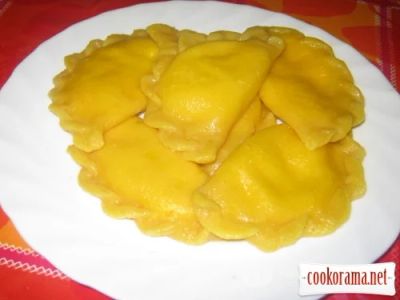 Лот: 4624472. Фото: 1. вареники желтое яичное тесто с... Полуфабрикаты