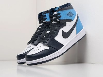 Лот: 17263928. Фото: 1. Кроссовки Nike Air Jordan 1 Mid... Кеды, кроссовки, слипоны
