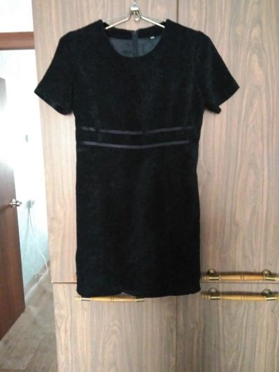 Лот: 10730730. Фото: 1. Платье черное. Платья