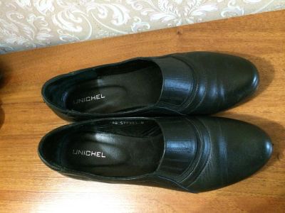 Лот: 5871289. Фото: 1. Туфли черные закрытые Unichel. Туфли