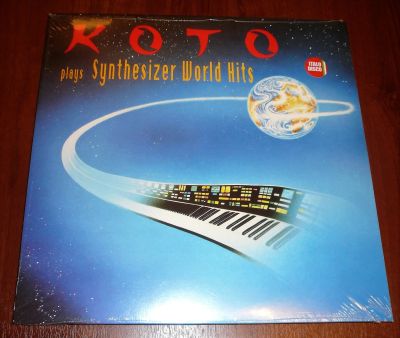 Лот: 16870332. Фото: 1. Koto - Plays Synthesizer World... Аудиозаписи