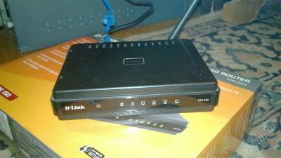 Лот: 2497556. Фото: 1. Роутер dir-300. Маршрутизаторы (роутеры)