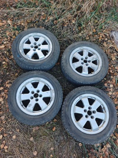 Лот: 25756056. Фото: 1. Колеса зимние R15 5x100. Шины на дисках