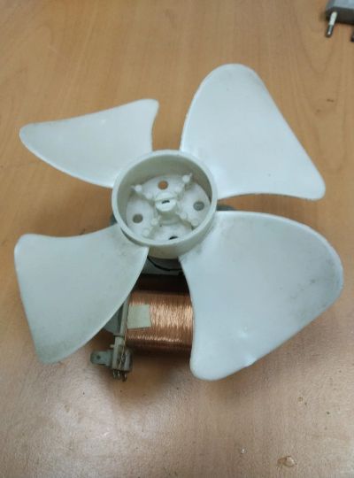 Лот: 25899169. Фото: 1. Вентилятор от микровплновки. Микроволновки, мини-печи