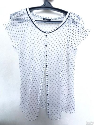 Лот: 16385778. Фото: 1. Блузка белая с черными минирозочками... Блузы, рубашки