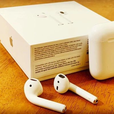 Лот: 17546191. Фото: 1. AirPods 2 новые наушники. Наушники, гарнитуры