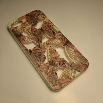 Лот: 7349902. Фото: 1. Чехол iPhone 5 5s резиновый. Бабочки. Чехлы, бамперы