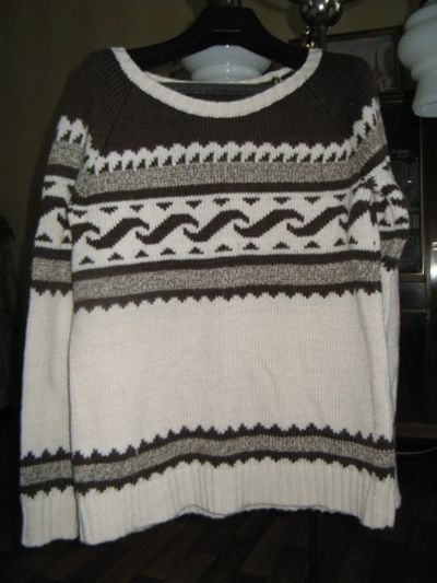 Лот: 21058022. Фото: 1. свитер с рисунком коричнево-белый... Спортивная одежда