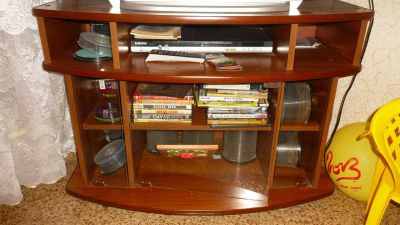 Лот: 3539355. Фото: 1. Тумба под телевизор. Стойки и тумбы для аппаратуры