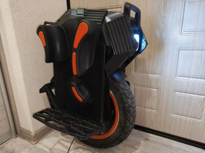 Лот: 25783778. Фото: 1. Моноколесо inmotion v14 50s 80... Электросамокаты, гироскутеры, сигвеи