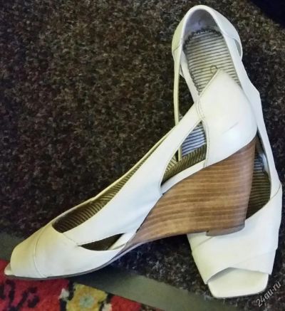 Лот: 5623017. Фото: 1. Бежевые летние босоножки. Босоножки