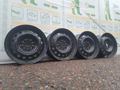 Лот: 25899937. Фото: 1. Комплект Оригинальных Заводских... Диски