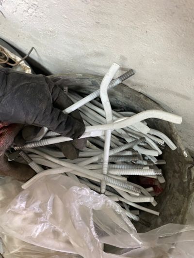 Лот: 25882146. Фото: 1. Кронштейн для радиатора. Кронштейны, стойки, подставки