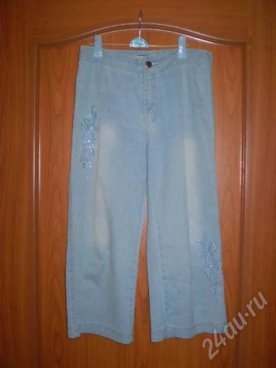 Лот: 36395. Фото: 1. капри джинс светлый! 44-46 р!. Красноярск