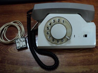 Лот: 6577363. Фото: 1. Телефон стационарный дисковый... Проводные телефоны