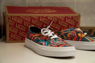 Лот: 7360361. Фото: 1. Кеды женские Vans размер US 7... Кеды, кроссовки, слипоны