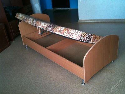 Лот: 1835732. Фото: 1. кровать с рубля. Кровати