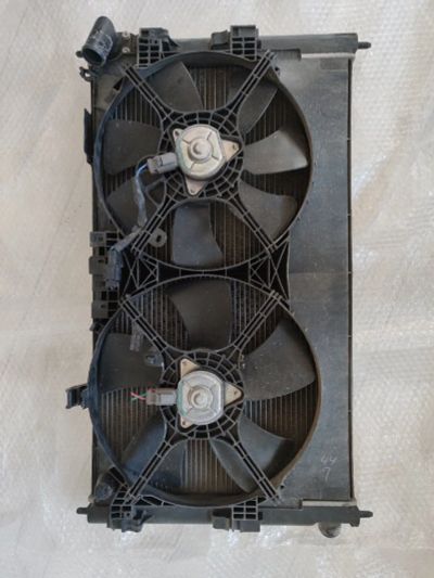 Лот: 17860117. Фото: 1. Радиатор с охлаждением Mitsubishi... Двигатель и элементы двигателя