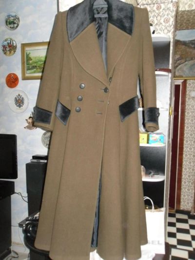 Лот: 4452733. Фото: 1. Стильное пальто с рубля,обмен. Верхняя одежда
