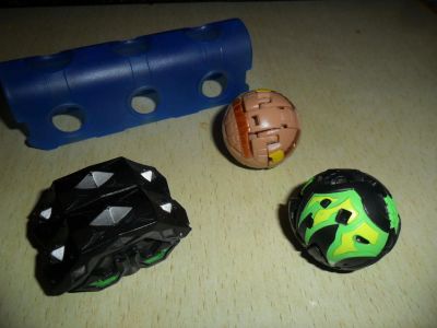 Лот: 6142505. Фото: 1. Набор Бакуган с обоймой. Детские настольные игры