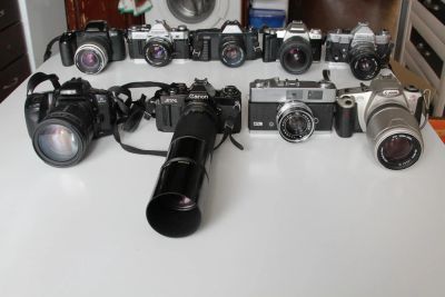 Лот: 6233943. Фото: 1. фотоапараты одним лотом. Плёночные зеркальные