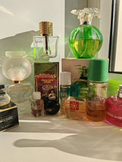 Лот: 25886769. Фото: 1. ДУХИ и ароматы одним лотом 13... Женская парфюмерия