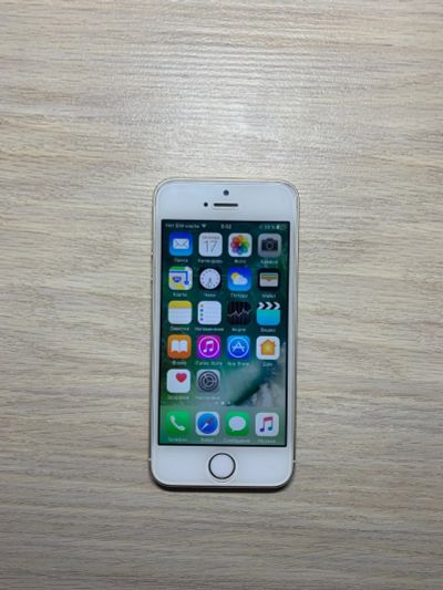 Лот: 15932352. Фото: 1. IPhone 5S 32gb Gold. Смартфоны