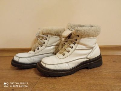 Лот: 19676051. Фото: 1. Ботинки зима белые натуральная... Ботинки, полуботинки