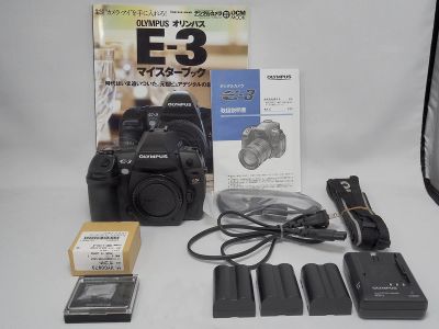 Лот: 9398793. Фото: 1. Olympus E3 + батарейная ручка... Цифровые зеркальные