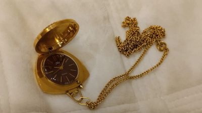 Лот: 25888530. Фото: 1. Часы кулон медальон с цепочкой... Ювелирные изделия