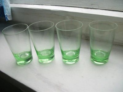 Лот: 8761726. Фото: 1. Стопки зелёное стекло набор рюмки... Кружки, стаканы, бокалы