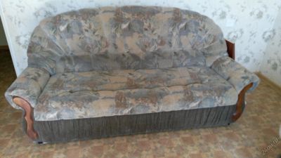 Лот: 5749642. Фото: 1. диван в отличном состоянии. Диваны