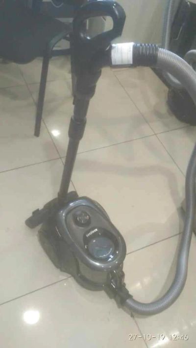 Лот: 15226340. Фото: 1. Пылесос samsung sc 18m2150sg. Пылесосы, паровые швабры