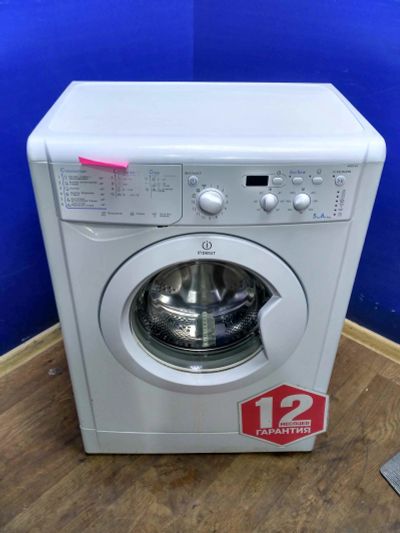 Лот: 12105966. Фото: 1. Стиральная машина indesit iwsd... Стиральные машины