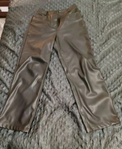 Лот: 25857947. Фото: 1. Брюки женские кожзам L. Брюки, шорты