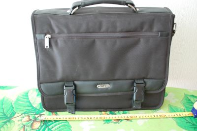 Лот: 11737398. Фото: 1. Портфель (для ноутбука). Папки, портфели