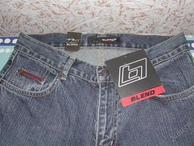 Лот: 859792. Фото: 1. Джинсы р-р 29 новые. Брюки, джинсы, шорты