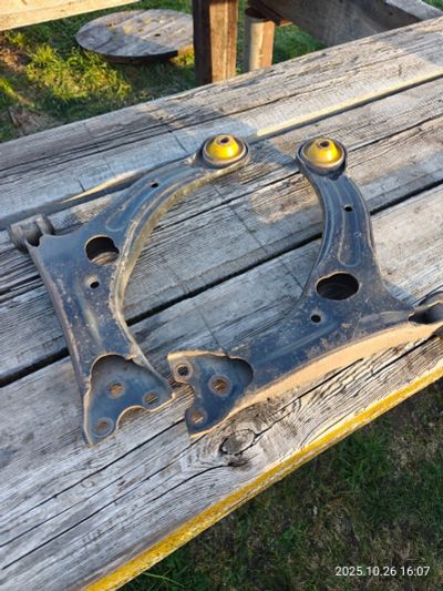 Лот: 25884848. Фото: 1. Рычаги Corolla 120. Ходовая, подвеска, рулевое управление