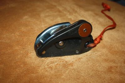 Лот: 4814945. Фото: 1. Спусковое устройство Гри-гри. Альпинизм и скалолазание