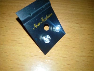 Лот: 8166116. Фото: 1. Серьги-гвоздики. Серьги, каффы