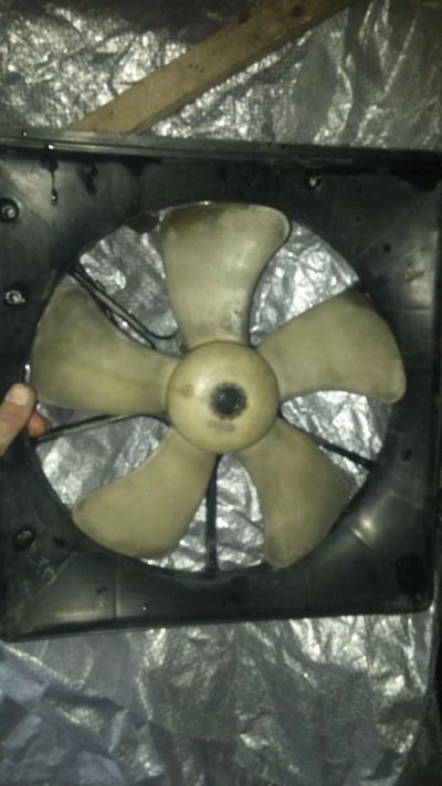 Лот: 6324232. Фото: 1. Вентилятор радиатора охлаждения... Электроприборы для автомобиля